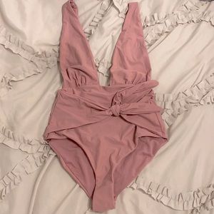 New Envya one piece size small with tie